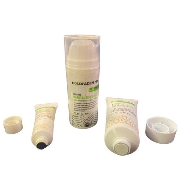 Dr Goldfaden MD Bundle: Needle-Less Line Smooth, Radical Diff Serum, Moisturizer - Picture 4 of 11